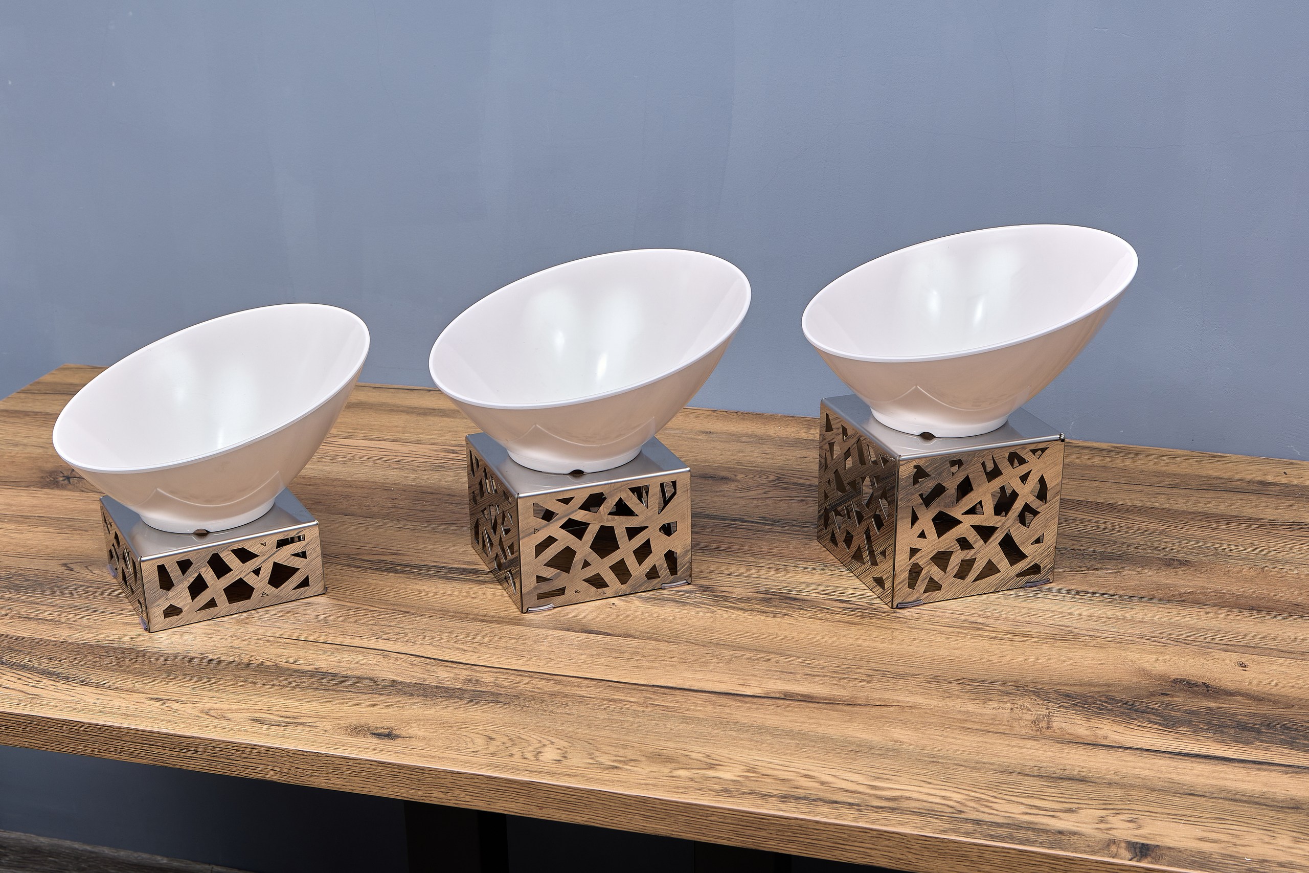 Подставка для сервировки скош салатника